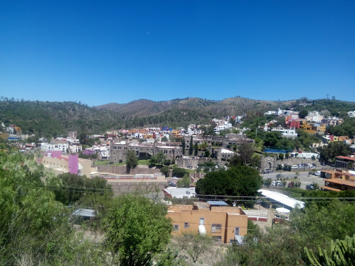 Macrocentro I, Carretera de Guanajuato a Dolores Hidalgo Km 1.5, Valenciana, 36240 Guanajuato, Gto., México, Programa de salud y bienestar | GTO