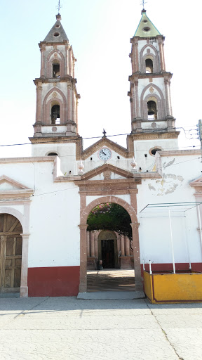 Vázquez Nieto Pedro, Juan Valle Sn, Guanajuato Centro, 36000 San Felipe, Gto., México, Abogado | YUC