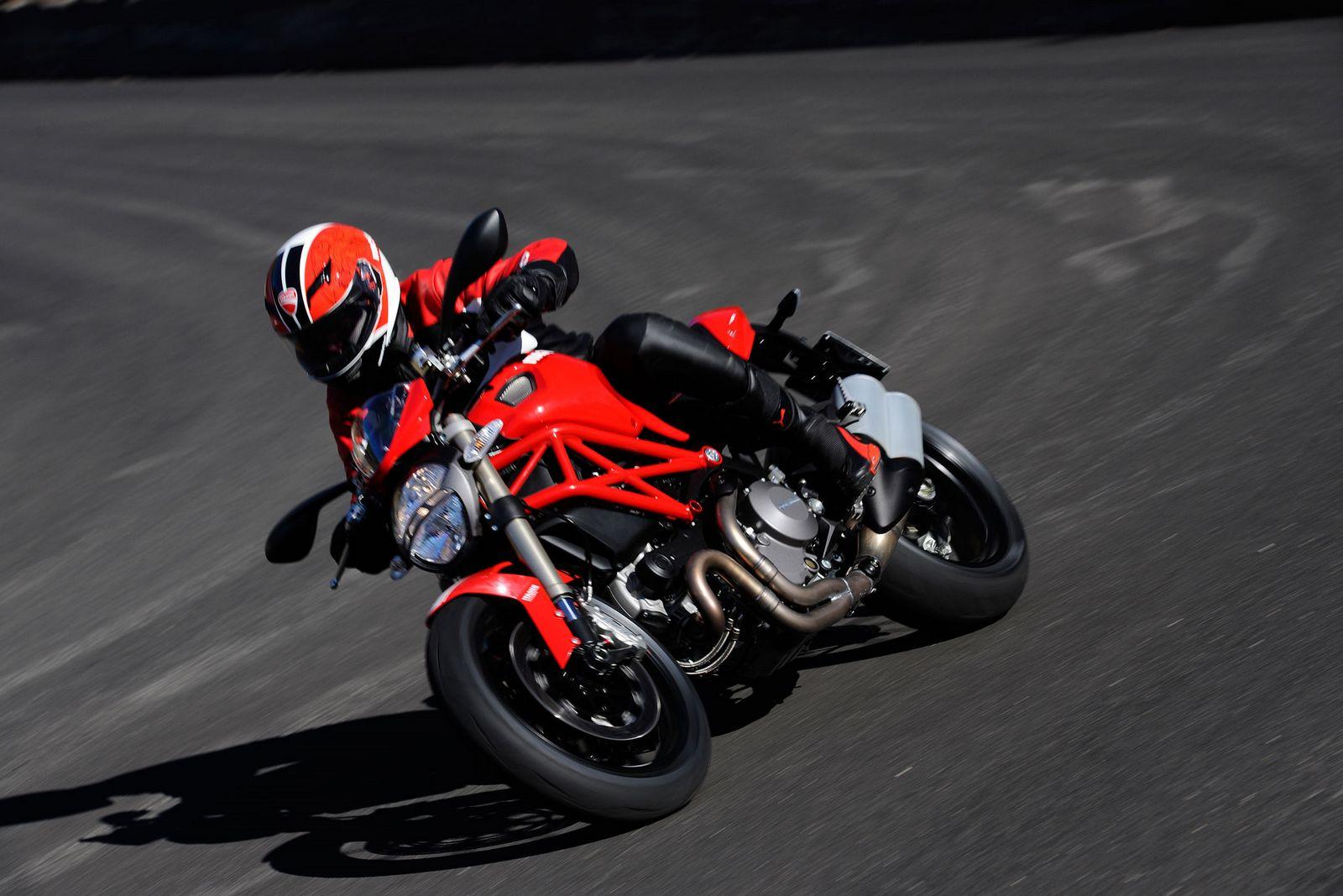 2012 Ducati monster 1100 evo