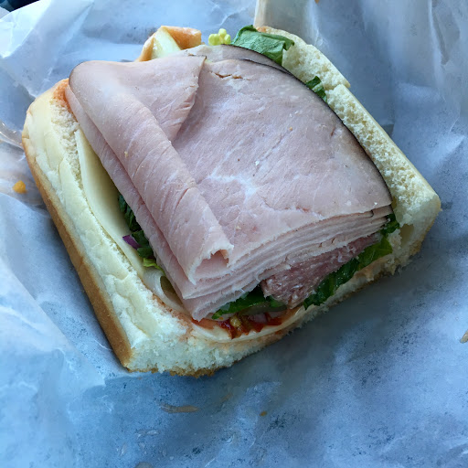 American Restaurant «Pickles-A Deli», reviews and photos, 936 Aquidneck Ave, Middletown, RI 02842, USA