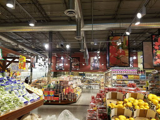 Grocery Store «Fresh Farms», reviews and photos, 8203 W Golf Rd, Niles, IL 60714, USA