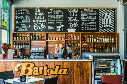 Bartola Restaurant & Coffee Bar Huatulco, Boulevard Benito Juárez 95,P Chahue, Crucecita, Oax., Chahué, 70987 Huatulco, Oax., México, Bar restaurante | OAX