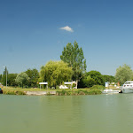 DSC05849.JPG - 10.06.2015.  Burg - et - Comin; po lewej Canal latéral à l&#039;Aisne; po prawej Canal de l&#039;Oise  à l&#039;Aisne