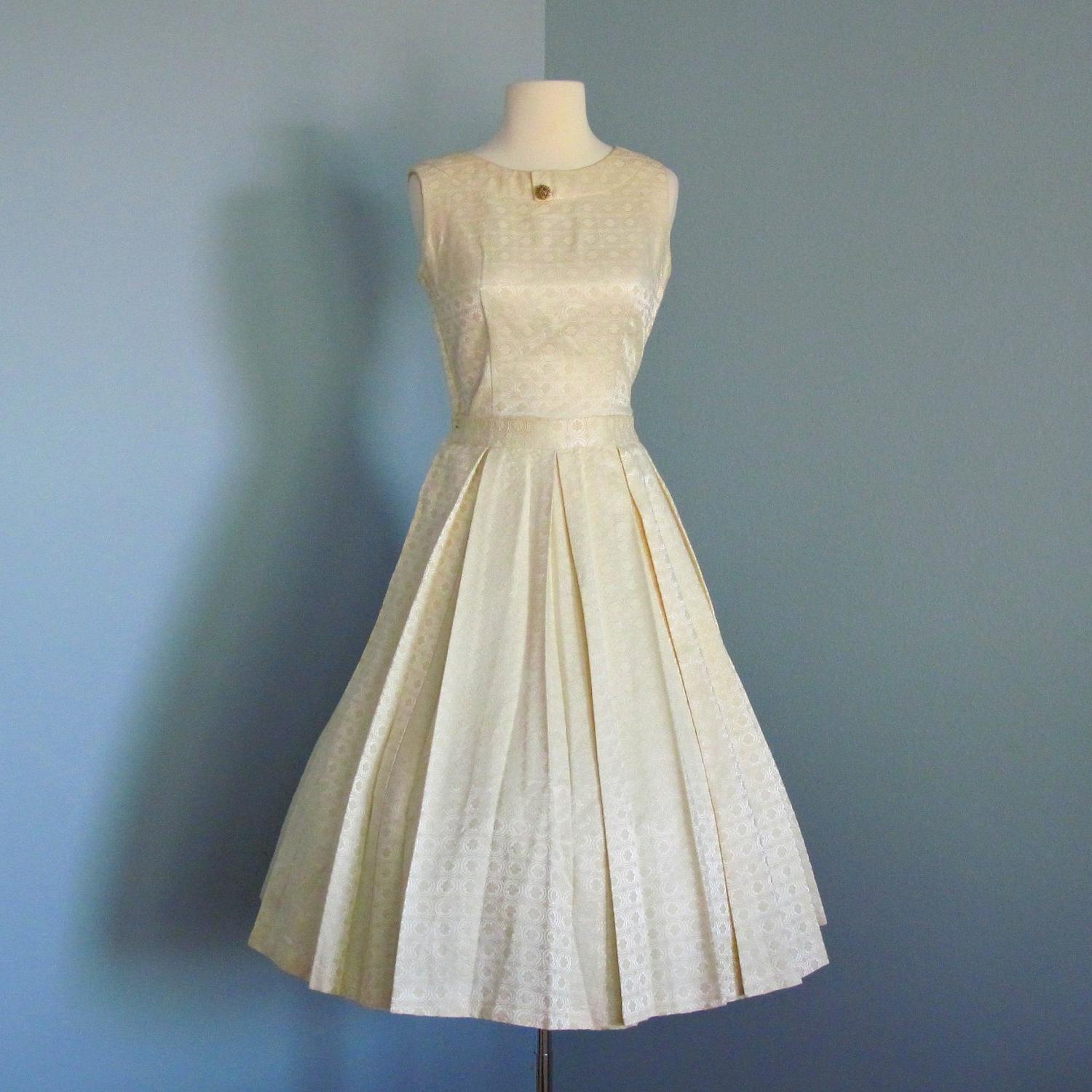 1960s Ivory Brocade Party Dress...Beautiful 1950s Junior House Ivory Brocade