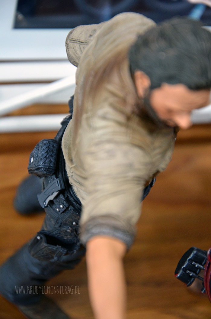 [twd-14-The-Walking-Dead-McFarlane-Ac%255B2%255D.jpg]