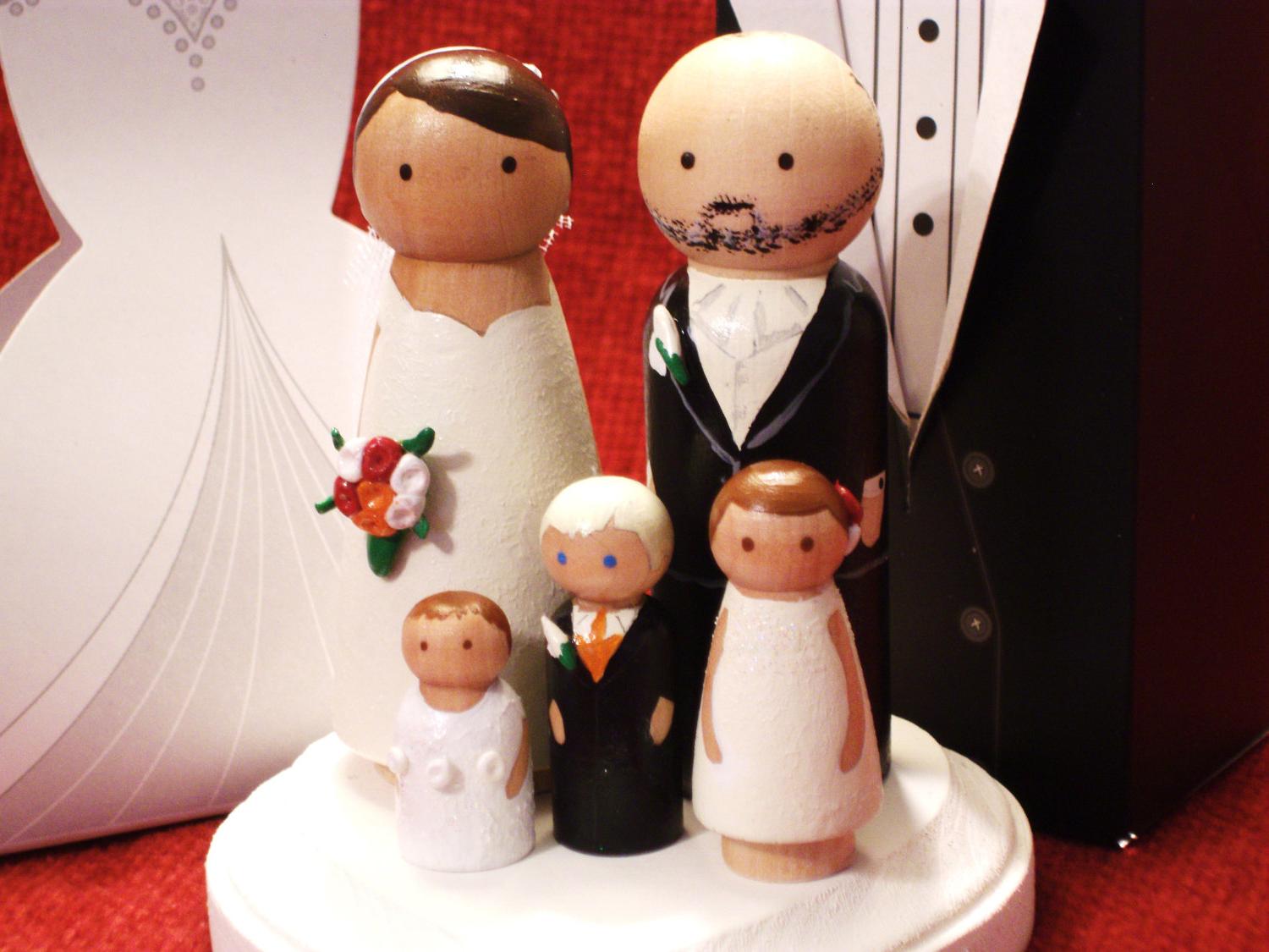 Family of 5 Wedding Cake