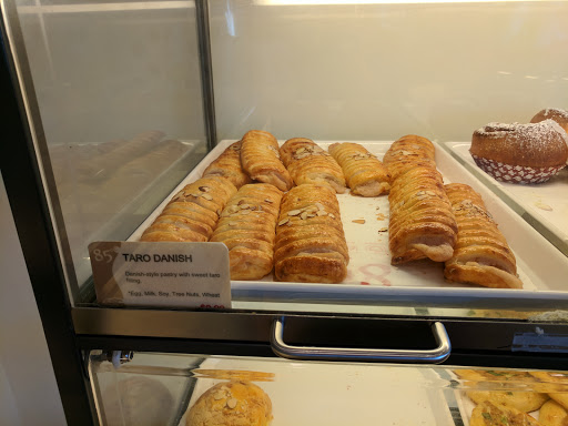 Bakery «85C Bakery Cafe - Cupertino», reviews and photos, 19459 Stevens Creek Blvd #100, Cupertino, CA 95014, USA