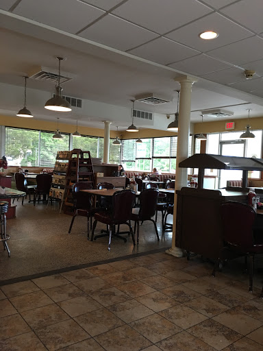Restaurant «Shamong Diner & Restaurant», reviews and photos, 7 Willow Grove Rd, Shamong, NJ 08088, USA