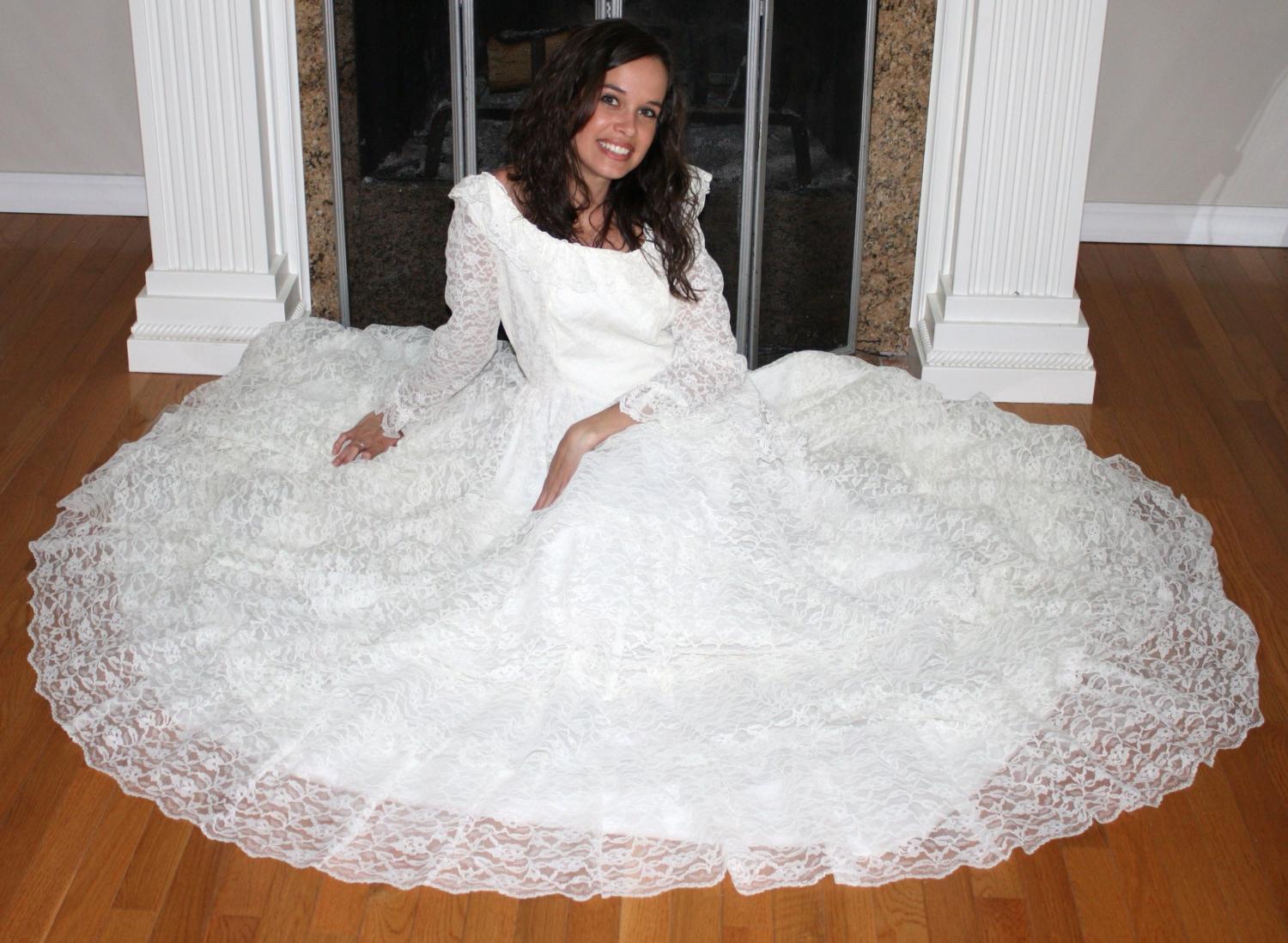 Vintage wedding dress ruffles