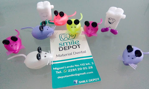 SMILE DEPOT (Material Dental), 91500, 4a Calle Miguel Lerdo 112, Interior 3, Centro, 91500 Coatepec, Ver., México, Dentista | VER