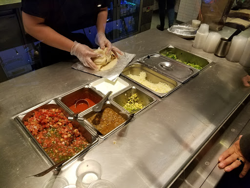 Mexican Restaurant «Chipotle Mexican Grill», reviews and photos, 3455 Stockton Hill Rd, Kingman, AZ 86401, USA