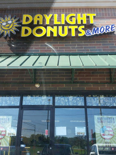 Donut Shop «Daylight Donuts», reviews and photos, 3485 Tylersville Rd, Hamilton, OH 45011, USA