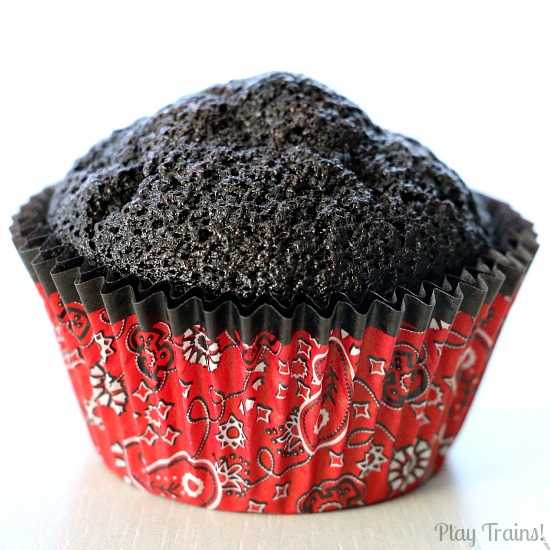 [Coal-Black-Chocolate-Cupcakes-1%255B3%255D.jpg]