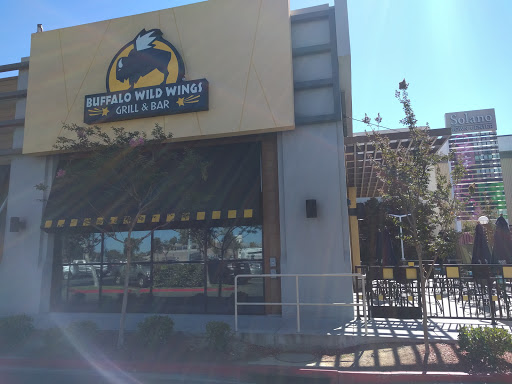 Chicken Wings Restaurant «Buffalo Wild Wings», reviews and photos, 1350 Travis Blvd #1510, Fairfield, CA 94533, USA