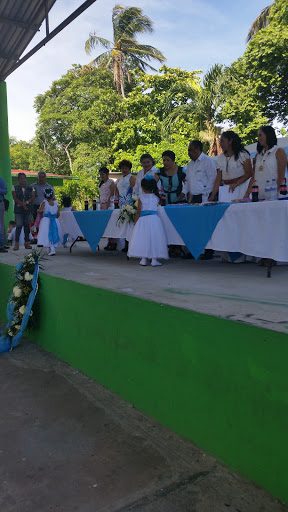 Servicio de Grúas García, Carretera a Dos Bocas Kilómetro 1, El Limoncito, 86606 Paracho, Tab., México, Servicio de remolque | TAB