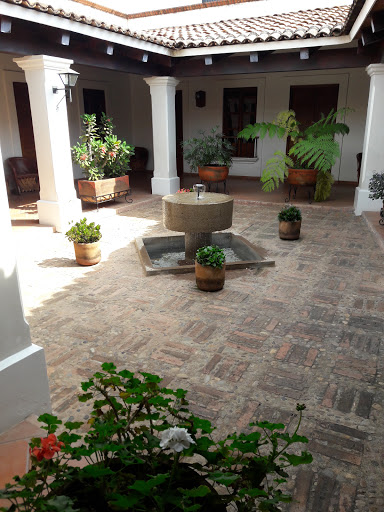 Hotel Posada Santa Rita, Calz Independencia 17, Centro, 46900 Mascota, Jal., México, Alojamiento en interiores | JAL