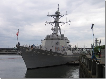 IMG_6204 Arleigh Burke-class Destroyer USS Shoup (DDG-86) in Portland, Oregon on June 7, 2009