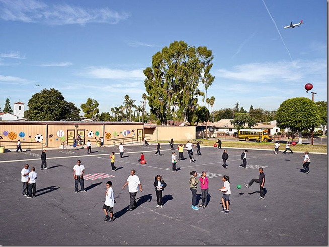 MOLLISON_PLAYGROUND_048_USA_Warren-Lane-900x675