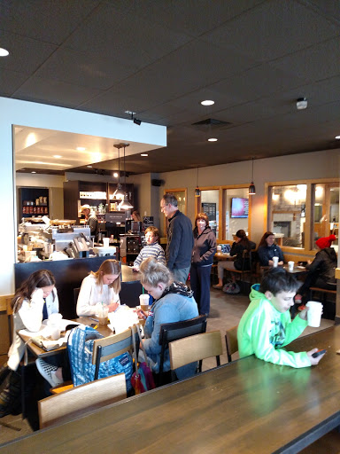 Coffee Shop «Starbucks», reviews and photos, 506 Castle Pines Pkwy, Castle Rock, CO 80108, USA