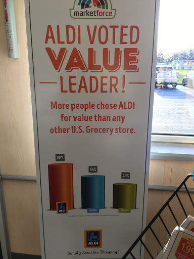 Supermarket «ALDI», reviews and photos, 1365 Lee St, Des Plaines, IL 60018, USA