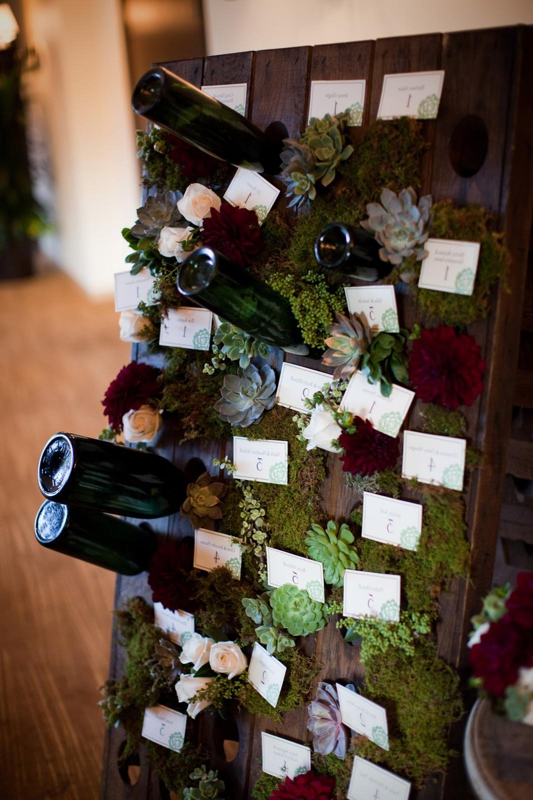 hibiscus wedding table decor