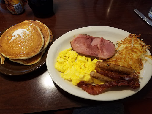 Breakfast Restaurant «Village Inn», reviews and photos, 3101 US Hwy 27 S, Sebring, FL 33870, USA