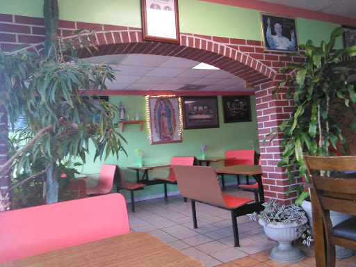 Restaurant «EL Gallo De Oro», reviews and photos, 11400 Harlem Ave, Worth, IL 60482, USA