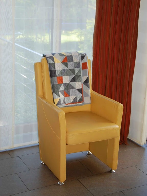 [Quilt%2520on%2520the%2520yellow%2520chair%255B6%255D.jpg]