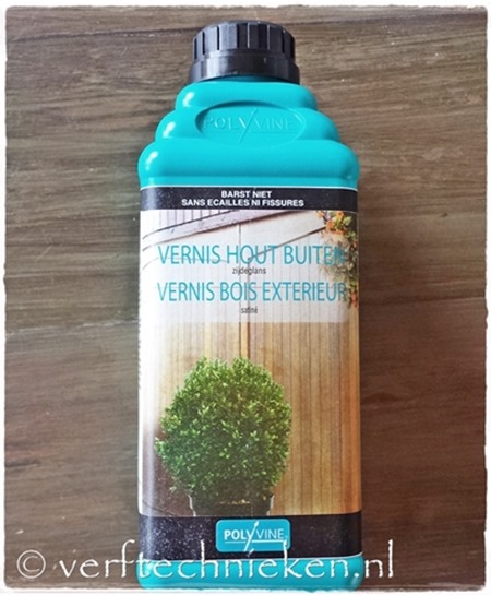 Polyvine vernis voor buiten houtwerk