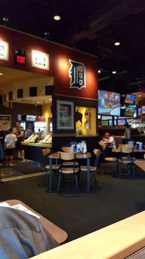 Chicken Wings Restaurant «Buffalo Wild Wings», reviews and photos, 2690 Tittabawassee Rd, Saginaw, MI 48604, USA