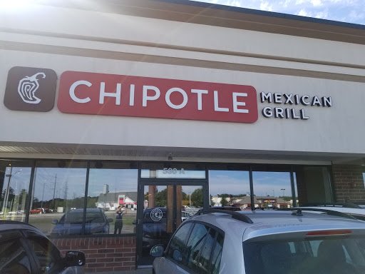 Mexican Restaurant «Chipotle Mexican Grill», reviews and photos, 530 Memorial Dr, Chicopee, MA 01020, USA
