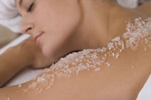 La Cure, Body Scrub With Dead Sea Crystals. www.brendasjordan.com
