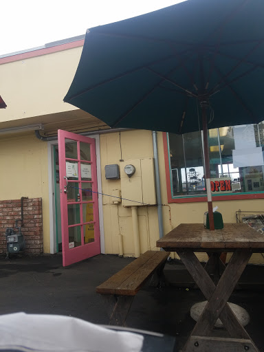 Restaurant «Garlands Hamburgers», reviews and photos, 701 W Grand Ave, Grover Beach, CA 93433, USA