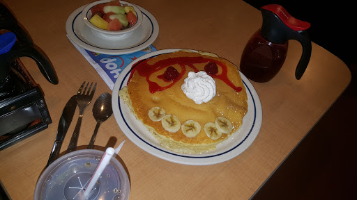 Restaurant «IHOP», reviews and photos, 110 Kate G Ln, Fenton, MO 63026, USA