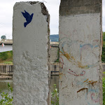 DSC08027.JPG - 14.07.2015; Schengen (Luksemburg); fragmeny Muru Berlińskiego;
