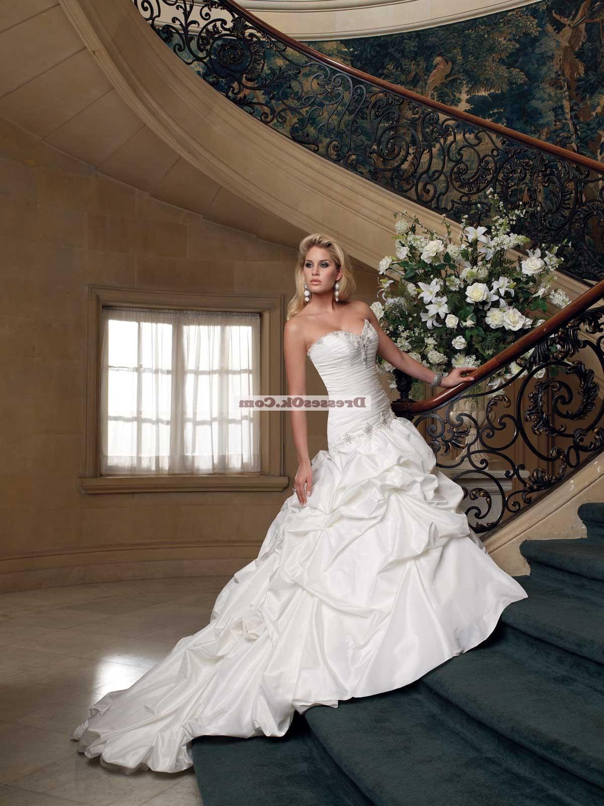 2012 The brand new style ball gown sweetheart-neck chapel wedding dresses