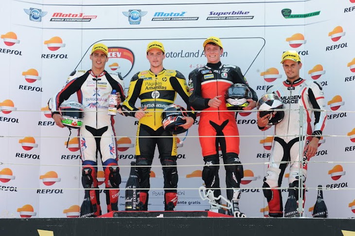 cev-moto2-podio-2015aragon.jpg