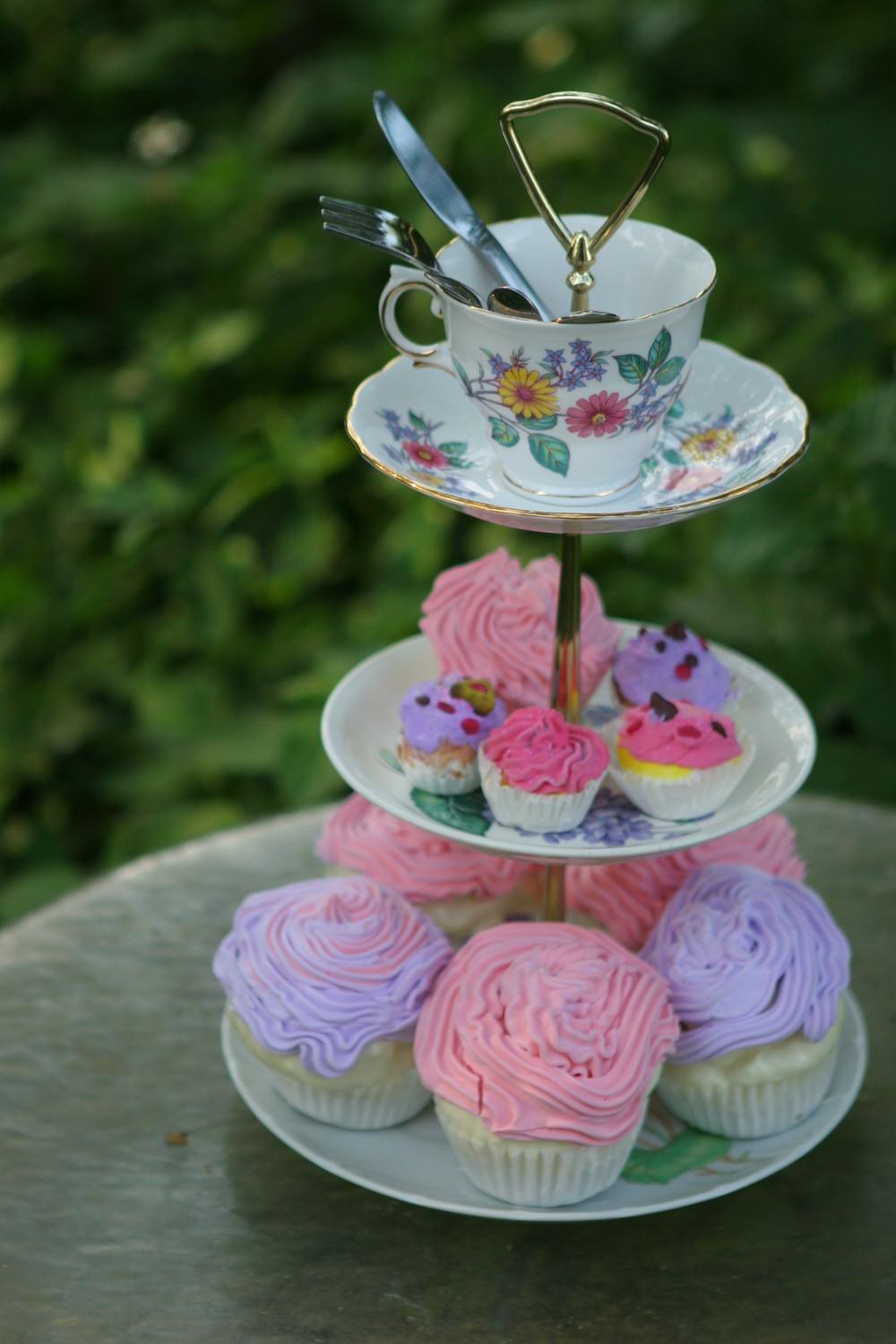 Garden themed floral teacup 3