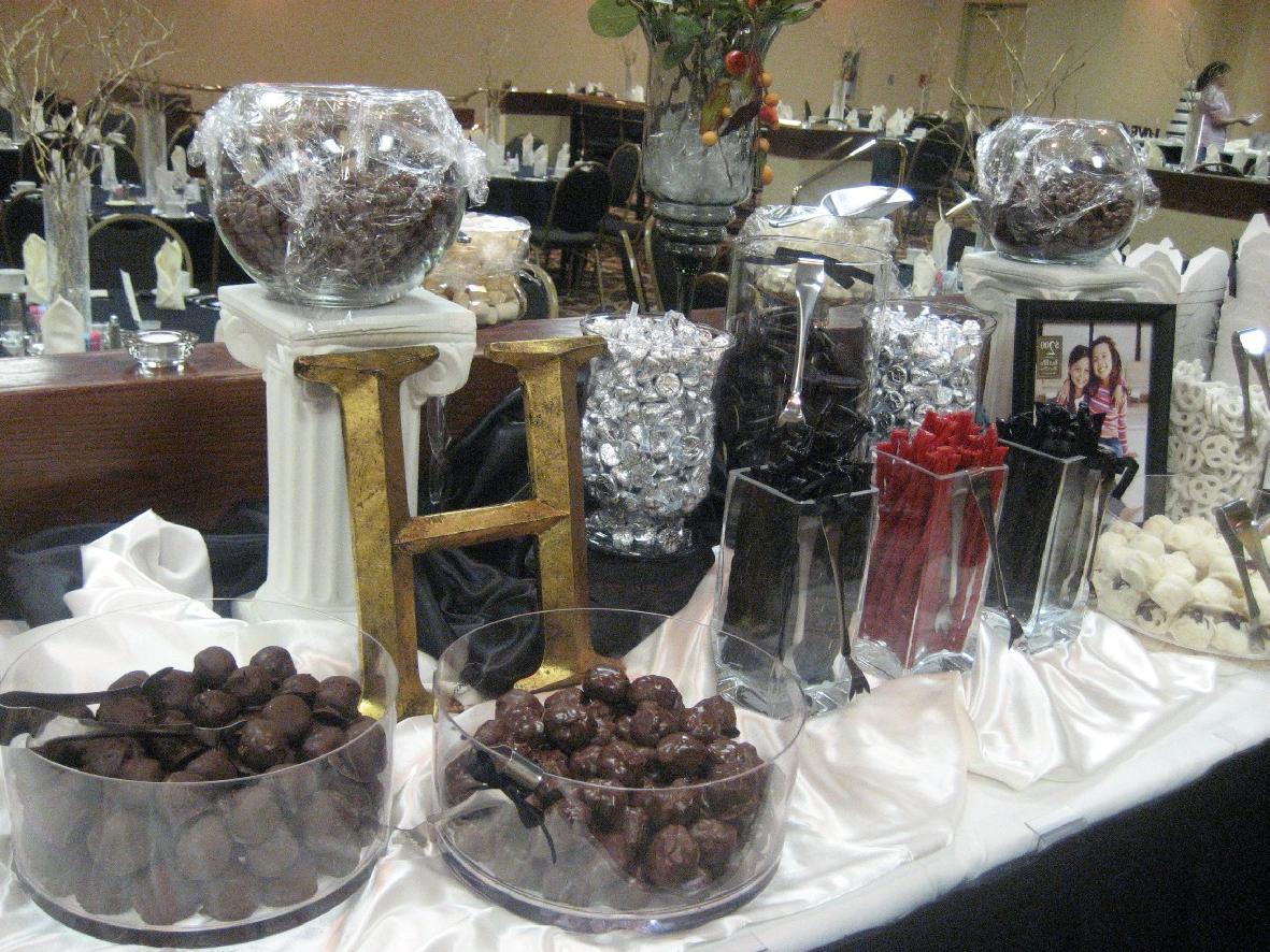 candy buffet scoops