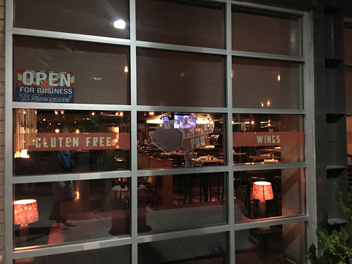 Pizza Restaurant «Pizza People Pub», reviews and photos, 1326 N Central Ave, Phoenix, AZ 85004, USA