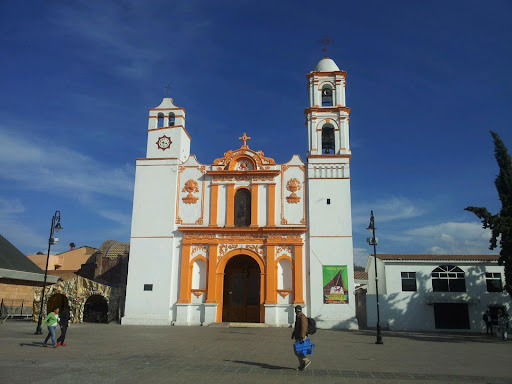 Parroquia de Santa Maria de Guadalupe, Av. Isidro Fabela N. s/n, Centro, 50450 Atlacomulco de Fabela, Méx., México, Iglesia cristiana | EDOMEX