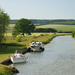 DSC05785.JPG - 7.06.2015. Canal des Ardennes; &quot;halte fluviale&quot; przed śluza &quot;Cassine&quot;