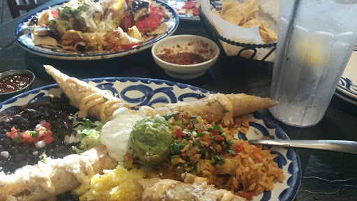 Mexican Restaurant «Chevys», reviews and photos, 1890 Powell St, Emeryville, CA 94608, USA