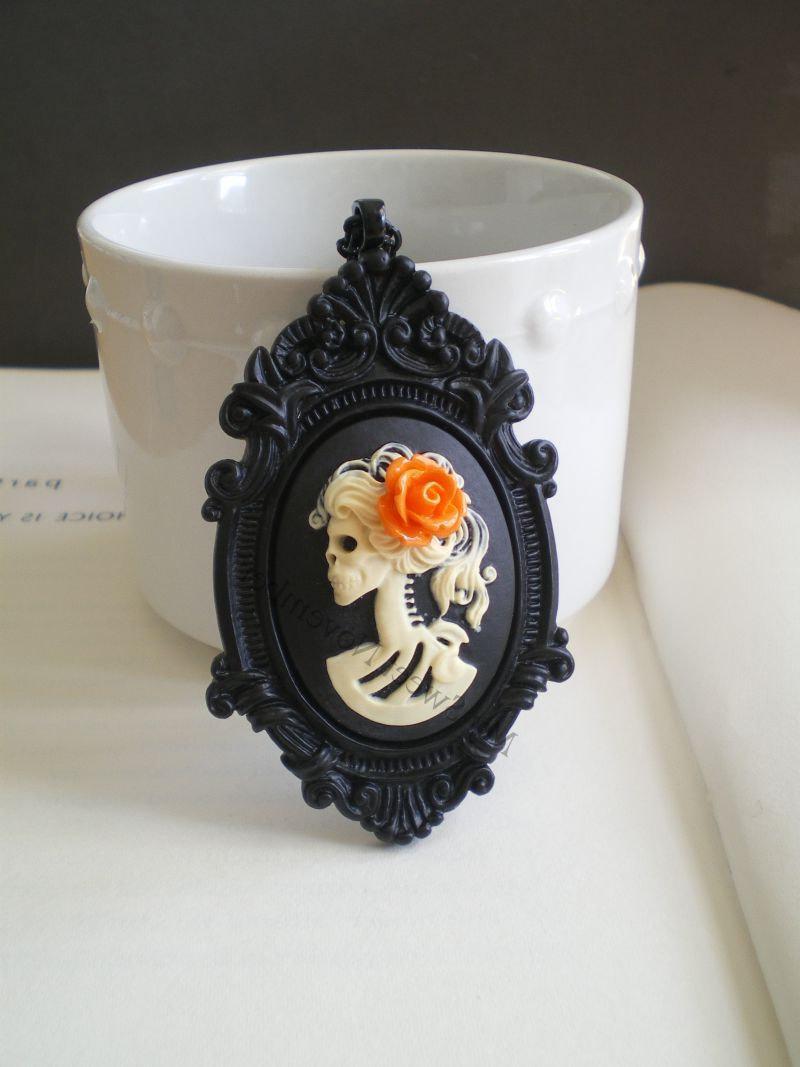 Skull Jewelry. Gifts Under 25.