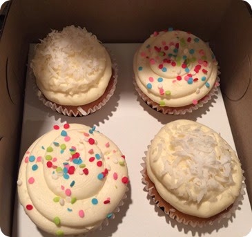 04-29-2015 Cupcakes from The Cup