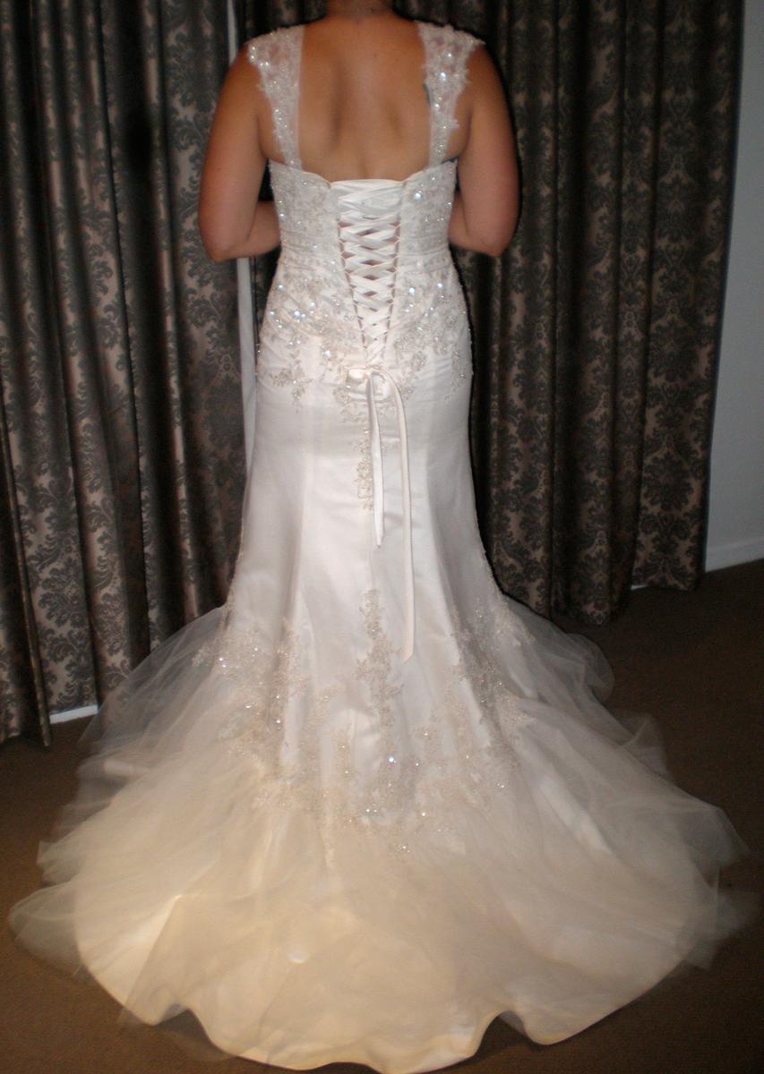 Wedding dress listing 480