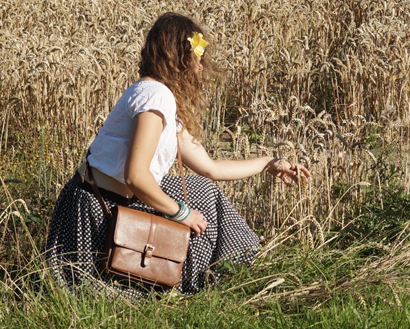 Country Attire review. What to wear in the countryside. Perfect Joules satchel