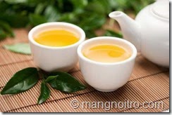 Một tách trà xanh có chứa khoảng 24-45 mg caffeine.