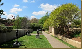 Hirshhorn_Museum's_Sculpture_Garden