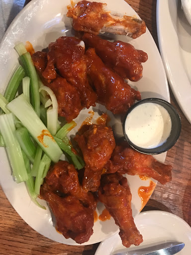 Chicken Wings Restaurant «Wild Wing Cafe - Wilmington», reviews and photos, 1331 Military Cutoff Rd, Wilmington, NC 28405, USA